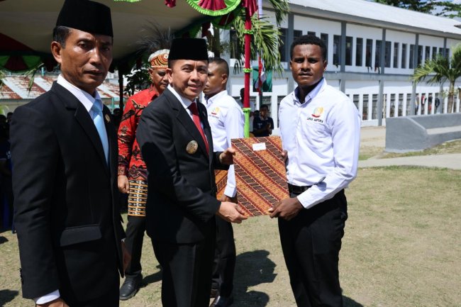 Hut ke-80 RI, Pj Gubernur Agus Fatoni Serahkan Remisi Kepada Ribuan Narapidana di Papua