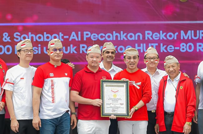 Sahabat-AI Pecahkan Rekor MURI: 5.000 Puisi untuk Rayakan HUT ke-80 RI Sahabat-AI Pecahkan Rekor MURI: 5.000 Puisi untuk Rayakan HUT ke-80 RI