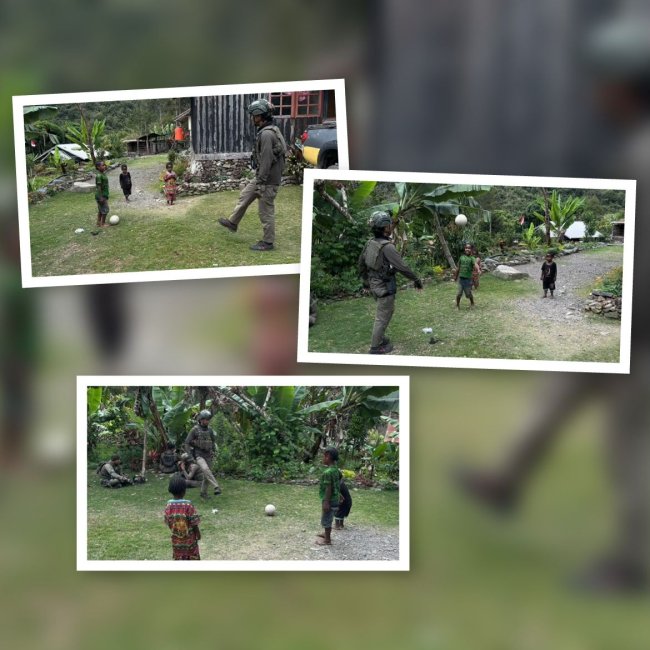 Sepak Bola Jadi Jembatan Kedekatan Satgas Damai Cartenz dengan Anak-anak Gurage Sepak Bola Jadi Jembatan Kedekatan Satgas Damai Cartenz dengan Anak-anak Gurage