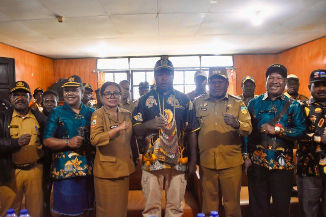Wakil Bupati Mus Kogoya Tegaskan Penyaluran Dana Desa Harus Tepat Sasaran dan Menyentuh Masyarakat