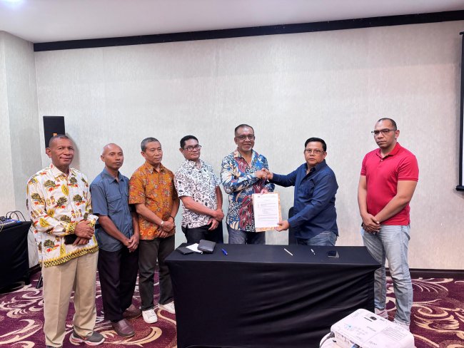 Bupati Yahukimo Ajukan PK Kedua Terkait Kasus Dualisme Kepala Kampung, Imbau Warga Tetap Tenang Bupati Yahukimo Ajukan PK Kedua Terkait Kasus Dualisme Kepala Kampung, Imbau Warga Tetap Tenang