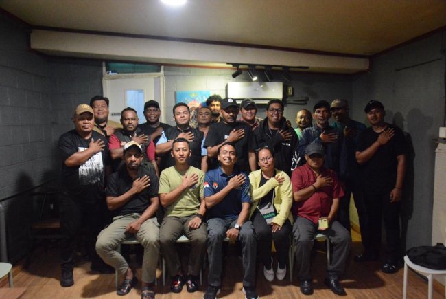 Satgas Ops Damai Cartenz Pererat Hubungan dengan Mitra Media di Timika Lewat Silaturahmi Tatap Muka Satgas Ops Damai Cartenz Pererat Hubungan dengan Mitra Media di Timika Lewat Silaturahmi Tatap Muka