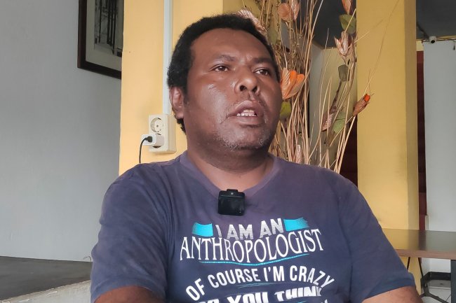 Apner Krei Nilai Pendekatan Humanis Satgas Damai Cartenz Jadi Wajah Baru Keamanan Papua Apner Krei Nilai Pendekatan Humanis Satgas Damai Cartenz Jadi Wajah Baru Keamanan Papua