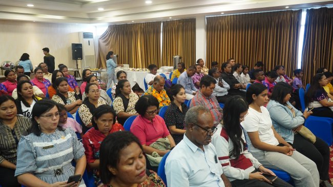  Dirjen Bimas Kristen Hadiri Pembinaan Guru PAK dan Pendidikan Keagamaan Kristen di Papua