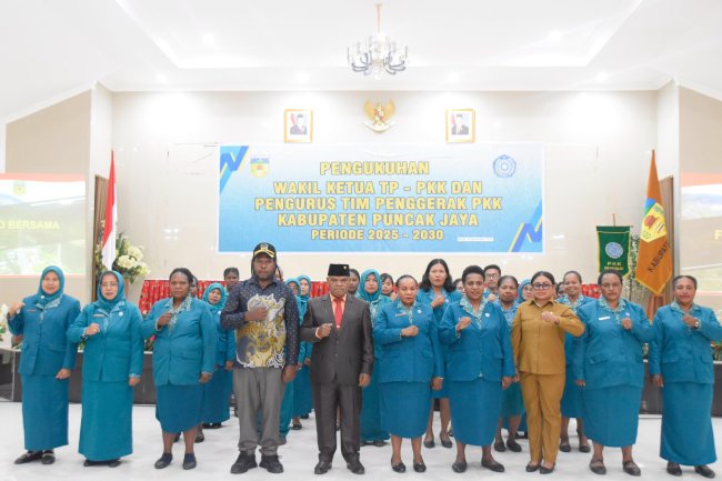 Pengurus TP PKK Puncak Jaya Resmi Dikukuhkan, Siap Dorong Gerakan Pemberdayaan Keluarga