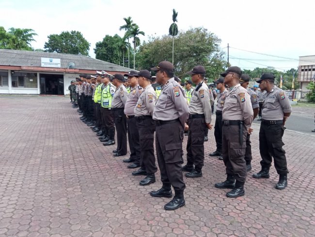 Hari Ini Wiranto, Kapolri dan Panglima TNI ke Papua Barat, Gabungan TNI-Polri Patroli Kota Manokwari