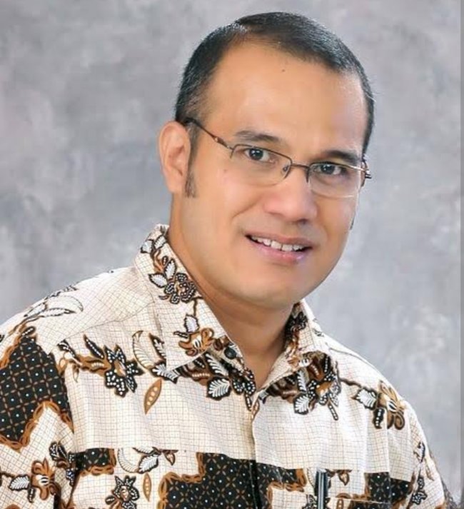 Viktor Abaidata Calon Komisaris Independen Bank Papua Yang Kompeten