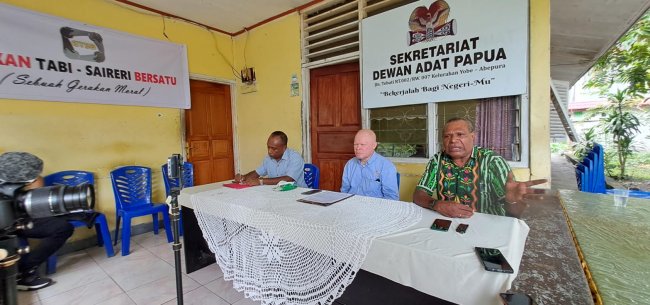 Mosi Tidak Percaya Anak-Anak Adat, Penjabat Gubernur dan Sekda  Papua Harus Diganti