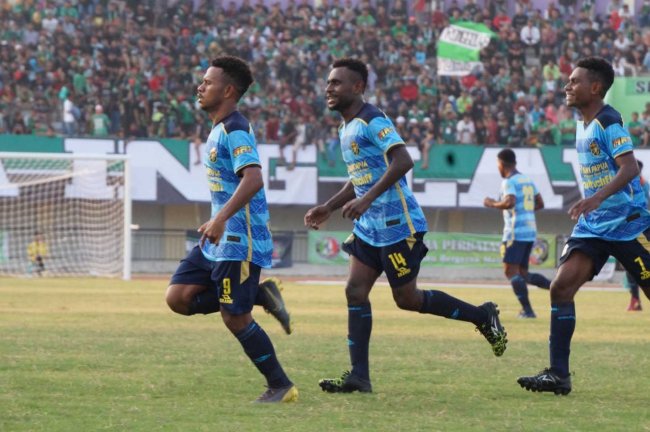Imbang Kontra Madura FC, Persewar Waropen Naik ke Peringkat Dua
