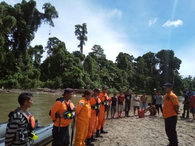 Satu Karyawan PT. Nabire Baru Hilang Saat Mandi di Sungai Wami