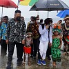 Tiba di  Pulau Peradaban Orang Papua, Waterpauw Disambut Tarian Adat