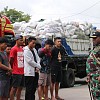 Terang di Ufuk Timur: Kodim Jayawijaya Salurkan Bansos PPAD untuk Masyarakat Puncak Jaya
