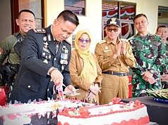 Hadiri Hut Bhayangkara ke-78, Pj Tumiran Ajak Stakeholder Bersinergi Sukseskan Pilkada di Puncak Jaya