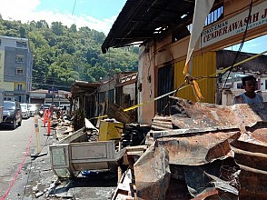 Kebakaran 12 Unit Ruko di Jayapura, Kerugian Diperkirakan Capai Rp5 Miliar
