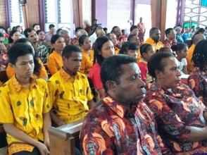 Uskup Jayapura Minta Kontingen Pesparani Provinsi Papua Menebarkan Kebaikan dan Kasih
