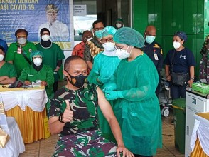 Pangdam Hingga Jurnalis, Jadi Relawan Pencanangan Vaksinasi Covid-19 Pemprov Papua  