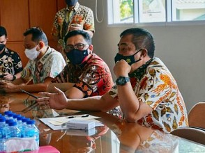 Cek Pabrik di Cianjur, Kabareskrim Minta Obat Untuk Covid-19 Segera Didistribusikan 