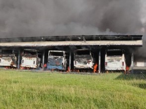 Lima Bus Milik Pemda Nabire Terbakar saat Parkir di Garasi