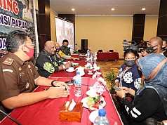 Dihadapan Para Ketua RW, Wagub Klemen Janji Beri Hadiah Dihadapan Para Ketua RW, Wagub Klemen Janji Beri Hadiah