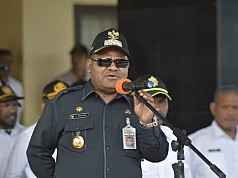 Terus Ditanyai Soal Dana Otsus Oleh Masyarakat, Bupati Puncak Jaya Kesal Terus Ditanyai Soal Dana Otsus Oleh Masyarakat, Bupati Puncak Jaya Kesal