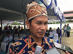 Pokja Agama MRP Sepakat Larangan Penggunaan Cadar dan Celana Cingkrang di Instansi Pemerintahan   Pokja Agama MRP Sepakat Larangan Penggunaan Cadar dan Celana Cingkrang di Instansi Pemerintahan