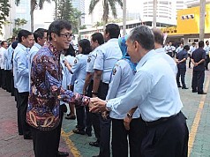 Via Teleconference, Yasonna Laoly Pimpin Apel Pagi di Kanwil Kemenkumham Papua Via Teleconference, Yasonna Laoly Pimpin Apel Pagi di Kanwil Kemenkumham Papua