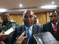 Pilkada Yahukimo, Pemkab Serahkan Rp2 Miliar Tahap Awal ke KPU dan Bawaslu Pilkada Yahukimo, Pemkab Serahkan Rp2 Miliar Tahap Awal ke KPU dan Bawaslu