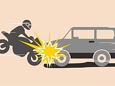 Tabrak Mobil, Pengendara Motor Tewas Mengenaskan di Lokasi Kejadian Tabrak Mobil, Pengendara Motor Tewas Mengenaskan di Lokasi Kejadian