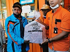 Kadinsos Puncak Jaya Klaim Jumlah Penerima BST Dibawah Target yang Diusulkan Kadinsos Puncak Jaya Klaim Jumlah Penerima BST Dibawah Target yang Diusulkan