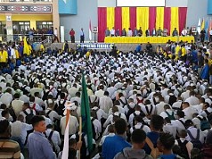 Gubernur Soedarmo Minta Polisi Usut Penggunaan Atribut Papua Merdeka Saat Ospek Uncen Gubernur Soedarmo Minta Polisi Usut Penggunaan Atribut Papua Merdeka Saat Ospek Uncen