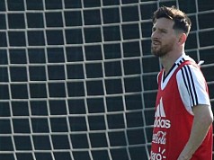 Messi Berencana Pensiun Usai Piala Dunia 2018 Messi Berencana Pensiun Usai Piala Dunia 2018