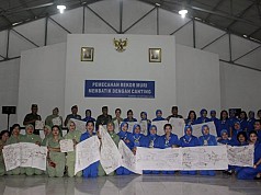 Pecahkan Rekor MURI DP Sorong Membatik Canting Pecahkan Rekor MURI DP Sorong Membatik Canting