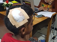 Pelaku Kekerasan Anak di Timika Yang Videonya Viral di Medsos Berhasil Ditangkap Pelaku Kekerasan Anak di Timika Yang Videonya Viral di Medsos Berhasil Ditangkap