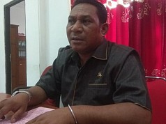 Bupati Waropen Diduga Terlibat Kasus Gratifikasi Rp 42 Miliar Bupati Waropen Diduga Terlibat Kasus Gratifikasi Rp 42 Miliar