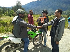 Personil Reskrim Polres Puncak Jaya Ditembak Saat Melakukan Olah TKP  Personil Reskrim Polres Puncak Jaya Ditembak Saat Melakukan Olah TKP