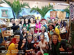 Stand Cenderawasih Raih Juara Favorit Dalam Gebyar Karya Pertiwi 2019 Stand Cenderawasih Raih Juara Favorit Dalam Gebyar Karya Pertiwi 2019
