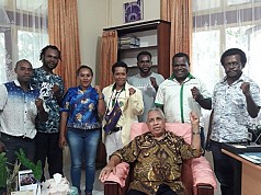 Tatap Muka dengan Uskup Jayapura, Pemuda Katolik Sampaikan Tiga Hal   Tatap Muka dengan Uskup Jayapura, Pemuda Katolik Sampaikan Tiga Hal