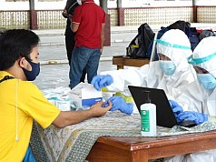 Tiga Hari Rapid Test, 394 Pedagang Pasar Youtefa Reaktif COVID-19 Tiga Hari Rapid Test, 394 Pedagang Pasar Youtefa Reaktif COVID-19
