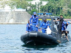 Dit Polairud Polda Papua Gelar Baksos Bersih Pantai Dit Polairud Polda Papua Gelar Baksos Bersih Pantai