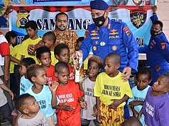 Jelang Natal, Dit Polairud Polda Papua Gelar Baksos di Panti Asuhan Shalom Keerom Jelang Natal, Dit Polairud Polda Papua Gelar Baksos di Panti Asuhan Shalom Keerom