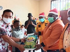 Jelang HUT Ke 14 Serta Menyongsong Natal dan Tahun Baru, Parta Hanura Papua Sambangi Panti Asuhan  Jelang HUT Ke 14 Serta Menyongsong Natal dan Tahun Baru, Parta Hanura Papua Sambangi Panti Asuhan