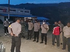 Polres Lanny Jaya Patroli Tempat Ibadah di Kota Tiom Polres Lanny Jaya Patroli Tempat Ibadah di Kota Tiom