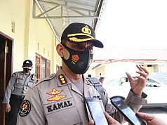 Kabid Humas Polda Papua  Ajak Masyarakat Bijak  Bermedsos Kabid Humas Polda Papua  Ajak Masyarakat Bijak  Bermedsos