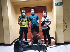 Polres Biak Numfor Tangkap Pelaku Pencurian Perahu Motor Tempel di Waupnor Polres Biak Numfor Tangkap Pelaku Pencurian Perahu Motor Tempel di Waupnor