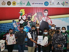 Menteri Sandiaga Uno Mengapresiasi Program Vaksinasi Astra Motor Papua Menteri Sandiaga Uno Mengapresiasi Program Vaksinasi Astra Motor Papua