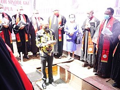 Wali Kota Jayapura Sumbang Rp2,5 Miliar Pembangunan Gedung Sinode GKI Tanah Papua  Wali Kota Jayapura Sumbang Rp2,5 Miliar Pembangunan Gedung Sinode GKI Tanah Papua
