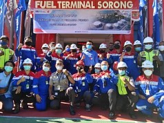 Komisaris Utama PT Pertamina Meninjau Kegiatan Hilir Migas di Papua Barat Komisaris Utama PT Pertamina Meninjau Kegiatan Hilir Migas di Papua Barat