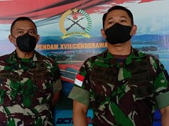 Tiga Prajurit TNI AD Korban KKB di Puncak Tiba di Timika  Tiga Prajurit TNI AD Korban KKB di Puncak Tiba di Timika