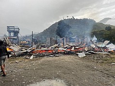 Puluhan Rumah Dibakar di Dogiyai