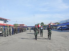 Prajurit Kesehatan Satgas Yonif 126/KC Tutup Usia, Pengantaran Jenazahnya Dipimpin Kasrem 172/PWY Prajurit Kesehatan Satgas Yonif 126/KC Tutup Usia, Pengantaran Jenazahnya Dipimpin Kasrem 172/PWY